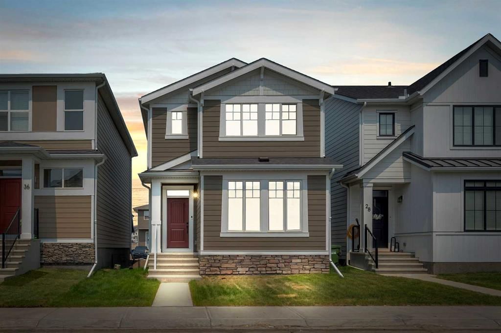 32 Rowmont Common NW, Calgary — main listing photo