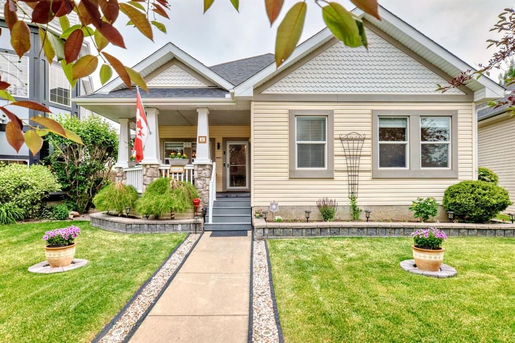 42 Inverness Close SE, Calgary — main listing photo