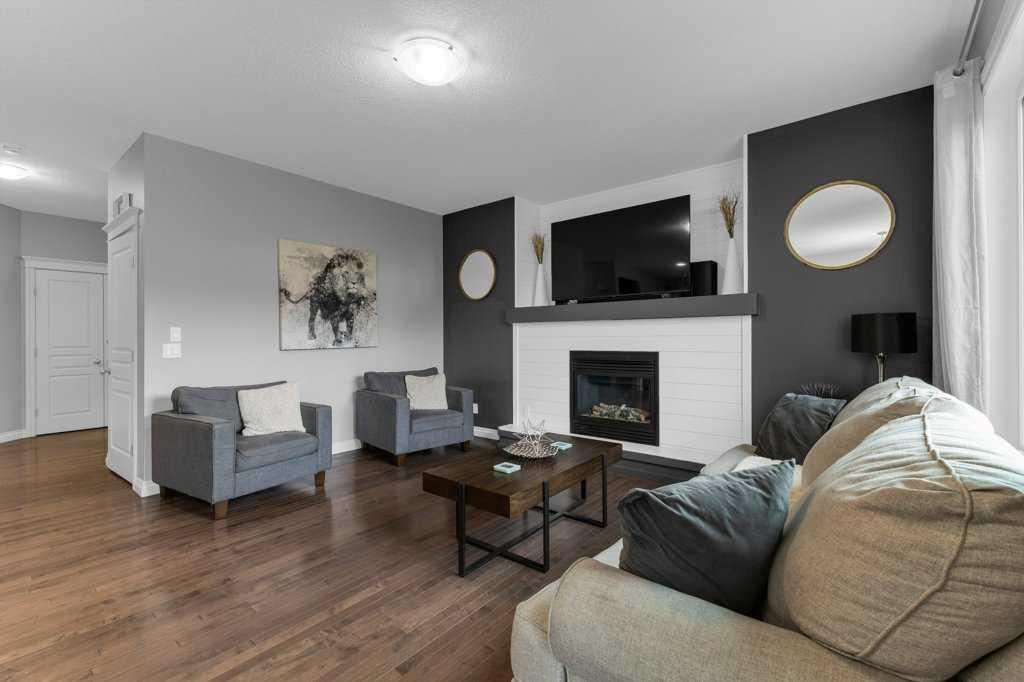 209 Evanspark Gardens NW, Calgary — photo 3 of 28