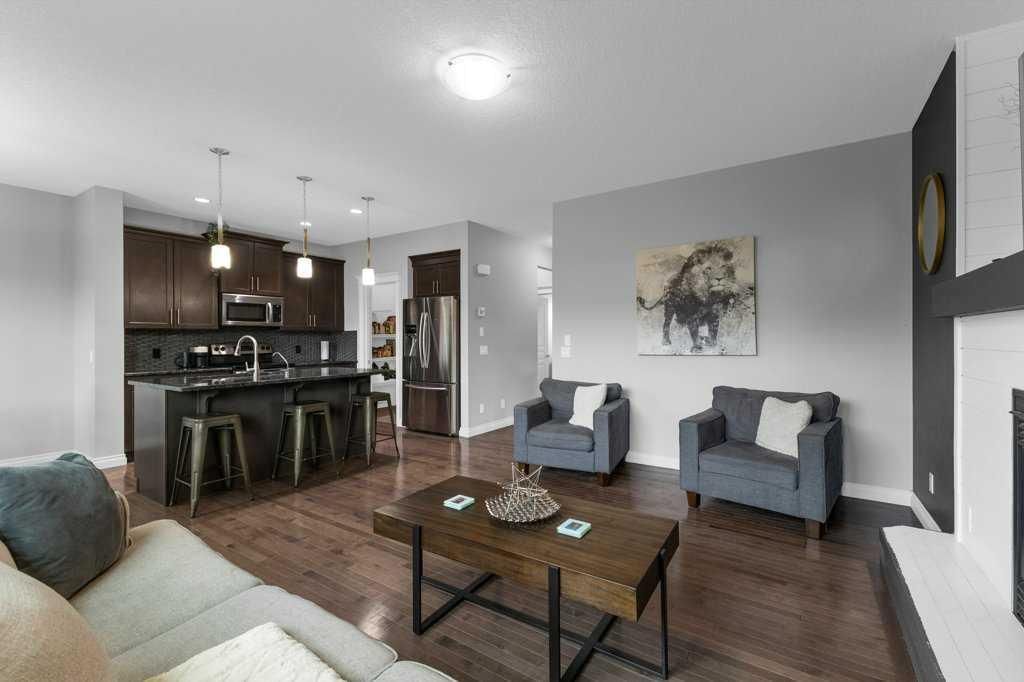 209 Evanspark Gardens NW, Calgary — photo 4 of 28