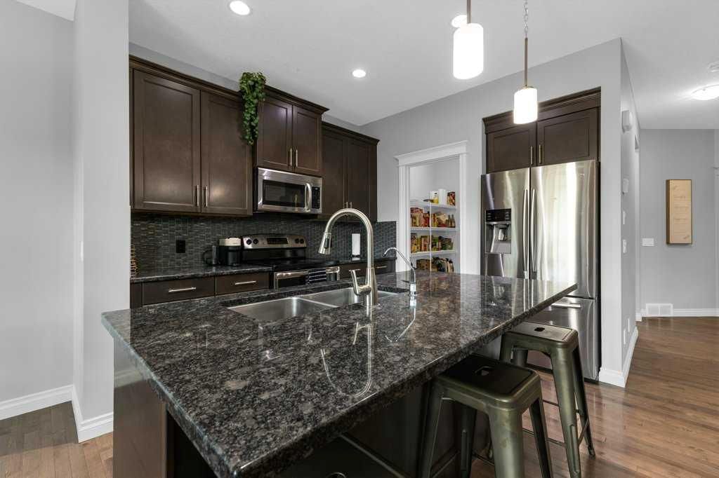 209 Evanspark Gardens NW, Calgary — photo 5 of 28