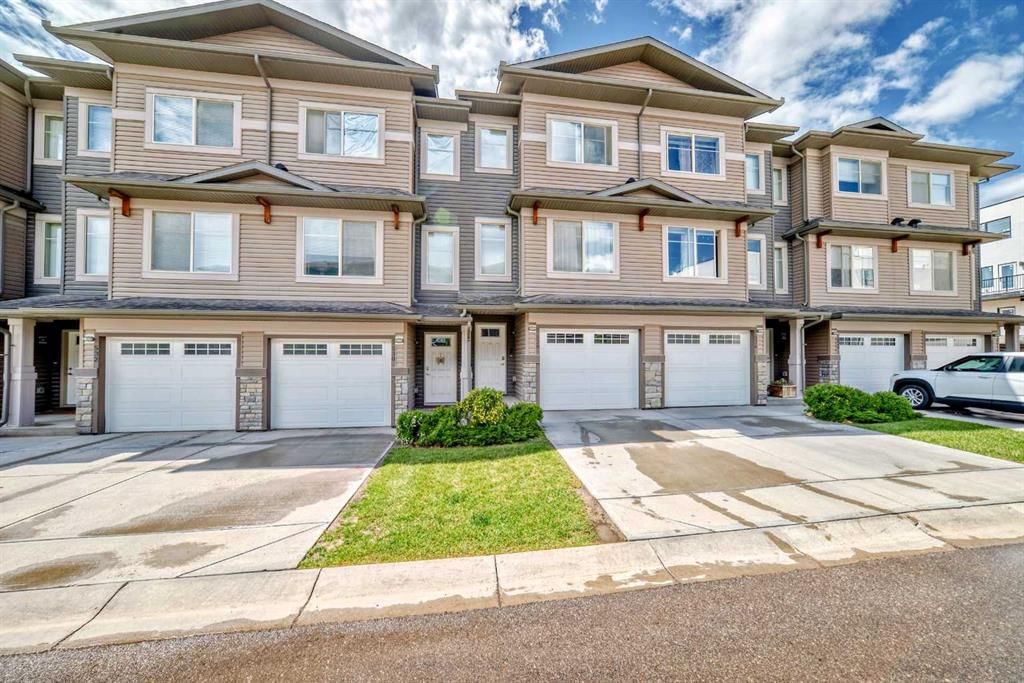528 Sage Hill Grove NW, Calgary — main listing photo
