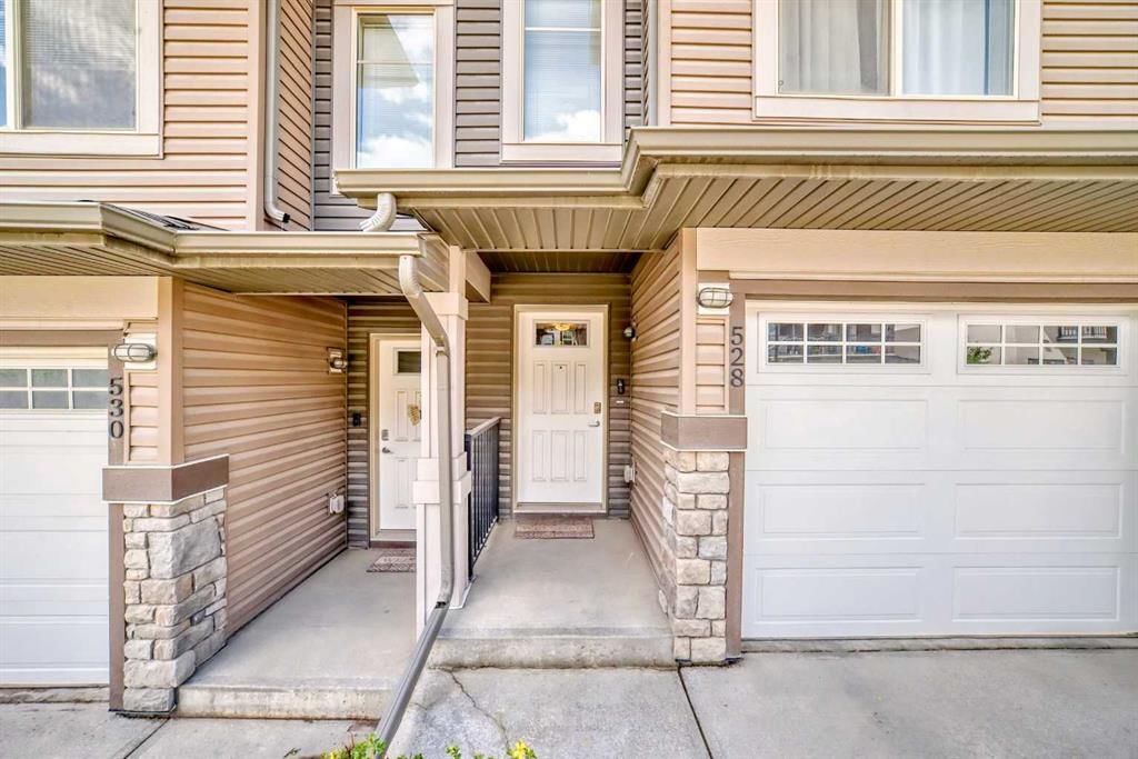 528 Sage Hill Grove NW, Calgary — photo 4 of 45