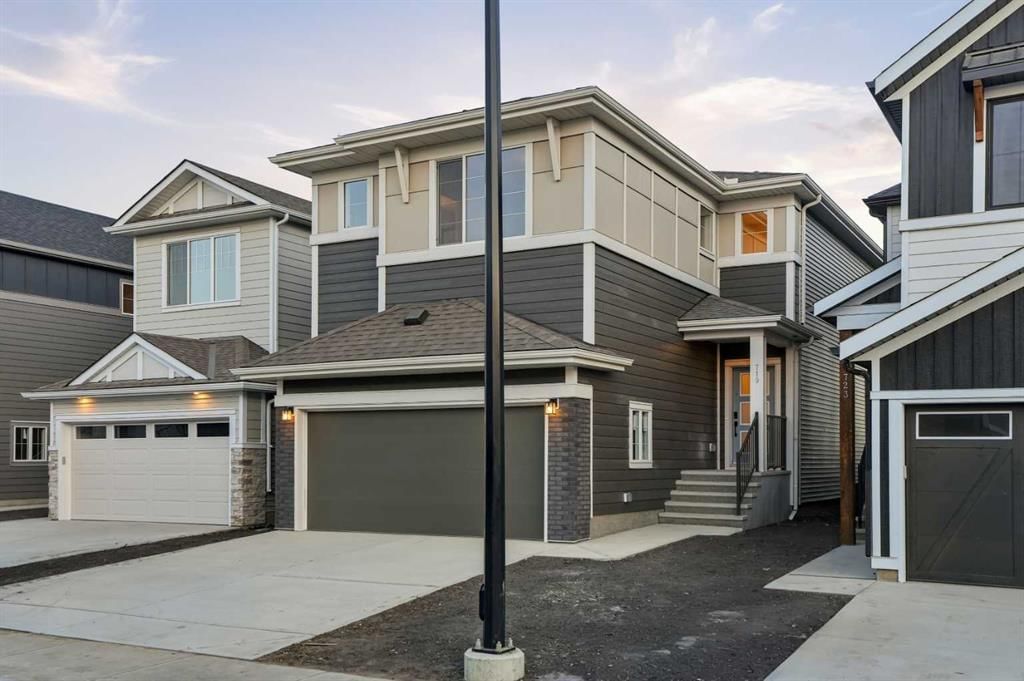 719 Buffaloberry Manor SE, Calgary — main listing photo