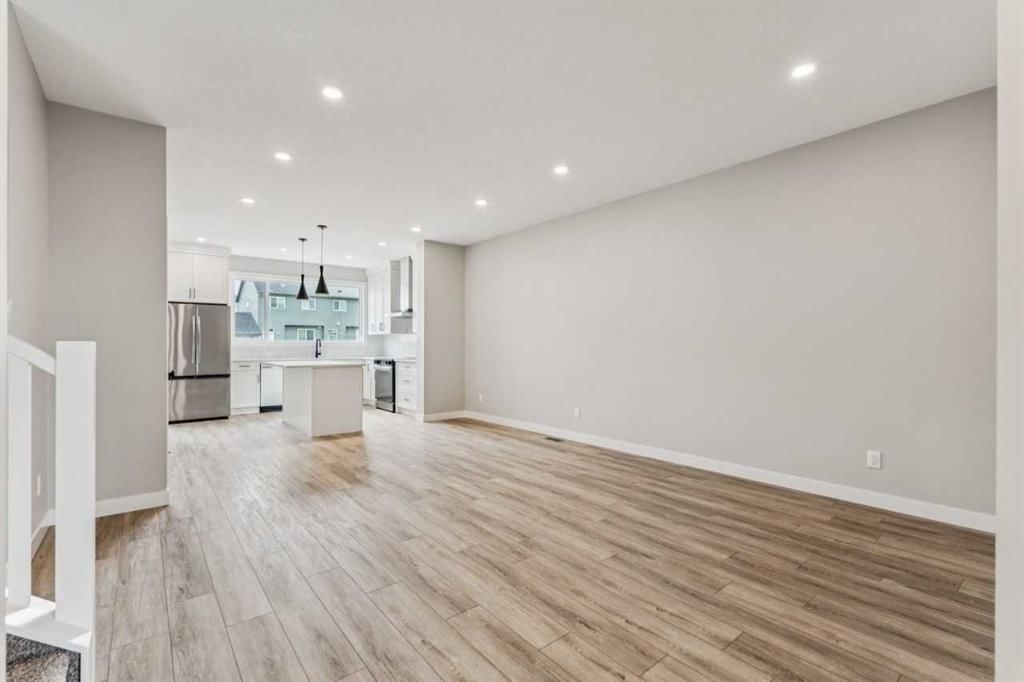41 Savanna Place NE, Calgary — photo 4 of 42