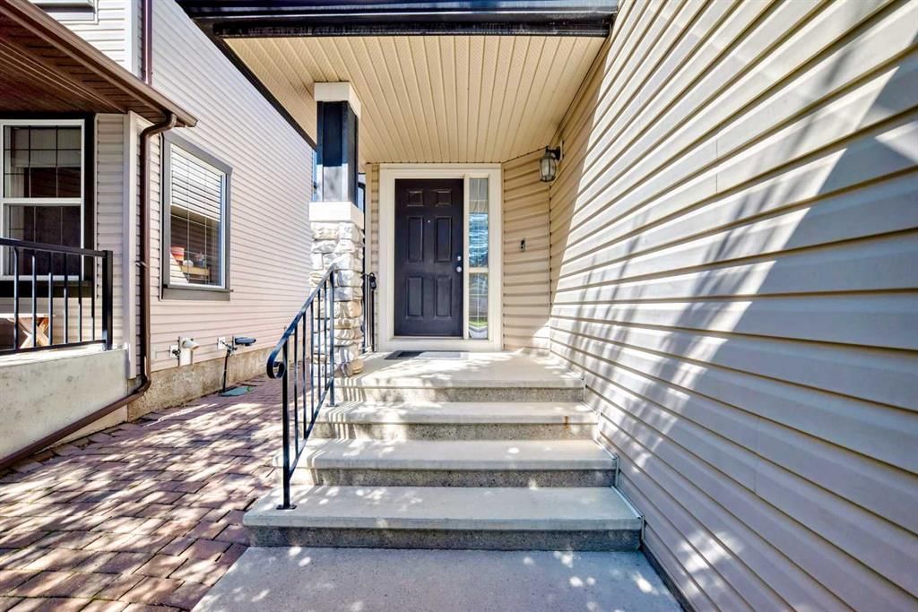 79 Everstone Drive SW, Calgary — photo 3 of 39