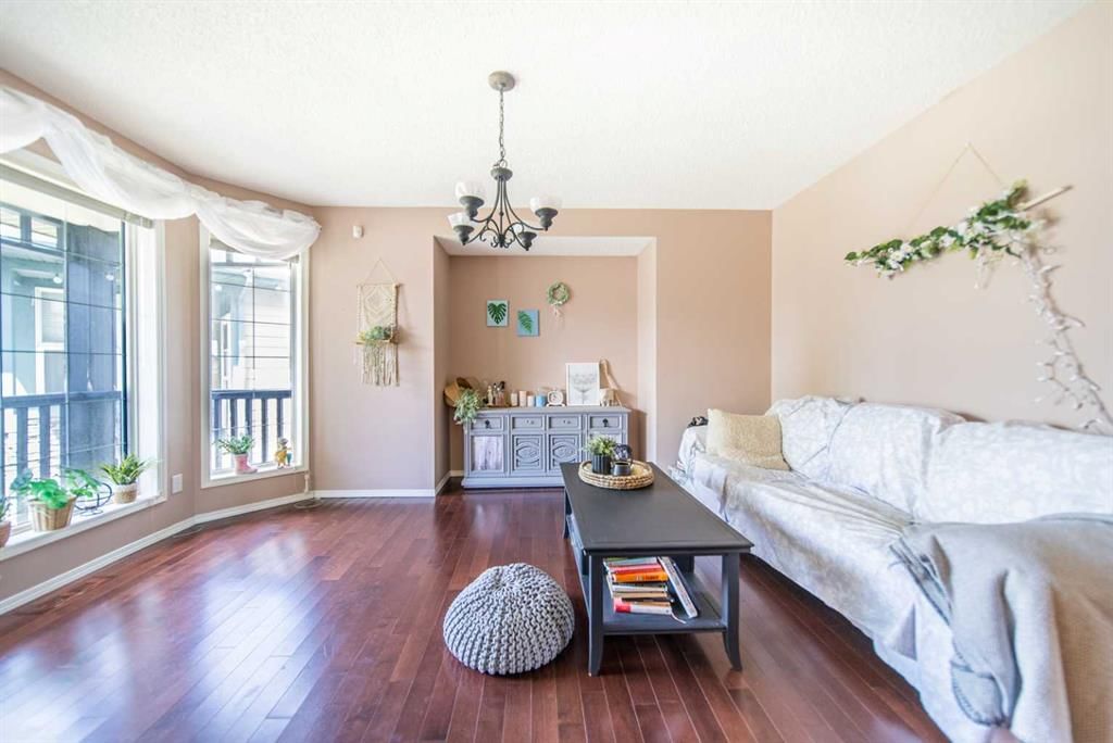 39 Citadel Crest Heath NW, Calgary — photo 5 of 29
