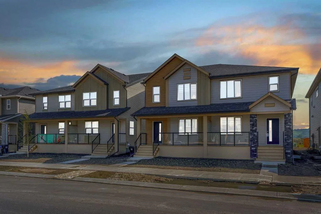 822, 826, 830, Wolf Willow Boulevard SE, Calgary — main listing photo