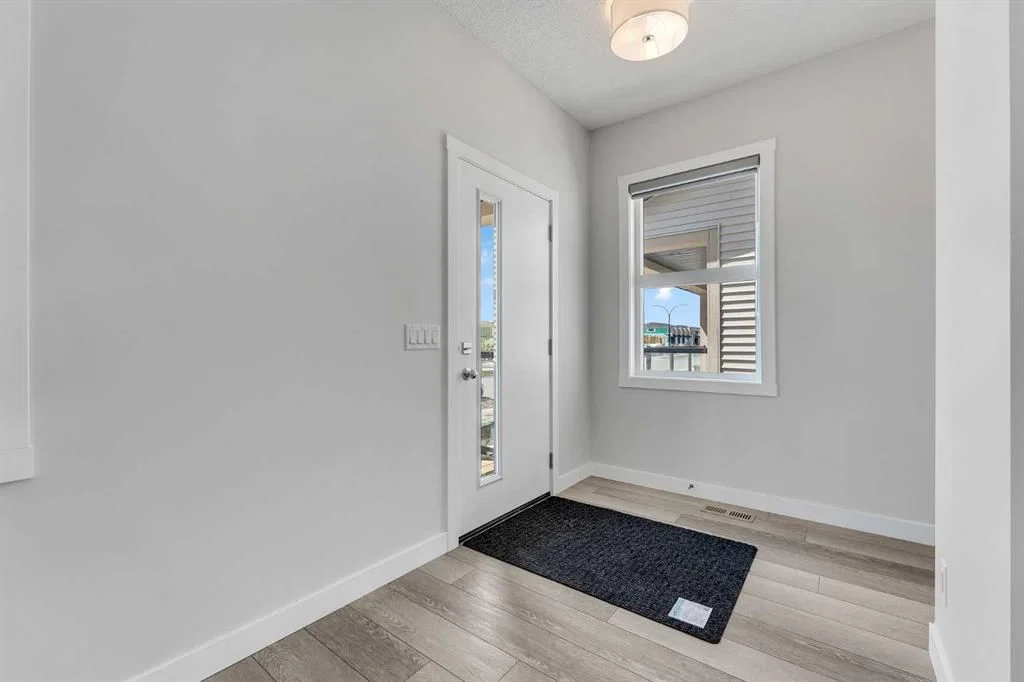822, 826, 830, Wolf Willow Boulevard SE, Calgary — photo 5 of 50