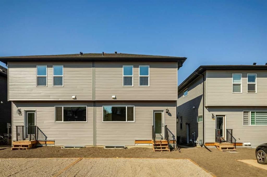 101 Savanna Place NE, Calgary — photo 3 of 30