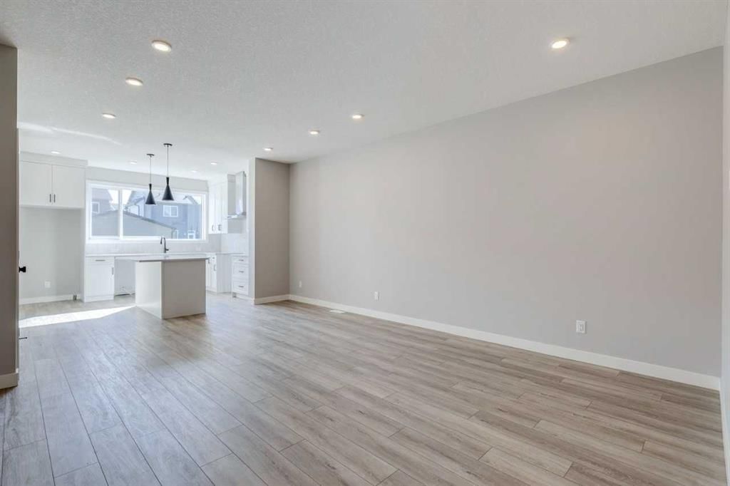 101 Savanna Place NE, Calgary — photo 5 of 30