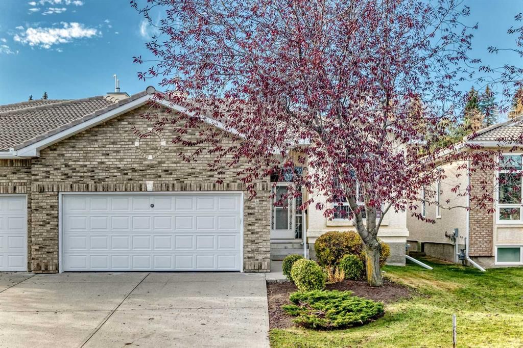 11 Hamptons Bay NW, Calgary — main listing photo