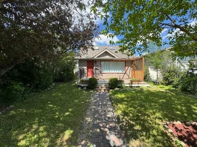 134 31 Avenue NE, Calgary — main listing photo