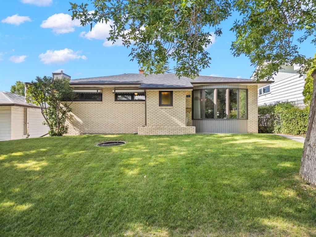 127 Fawn Crescent SE, Calgary — main listing photo