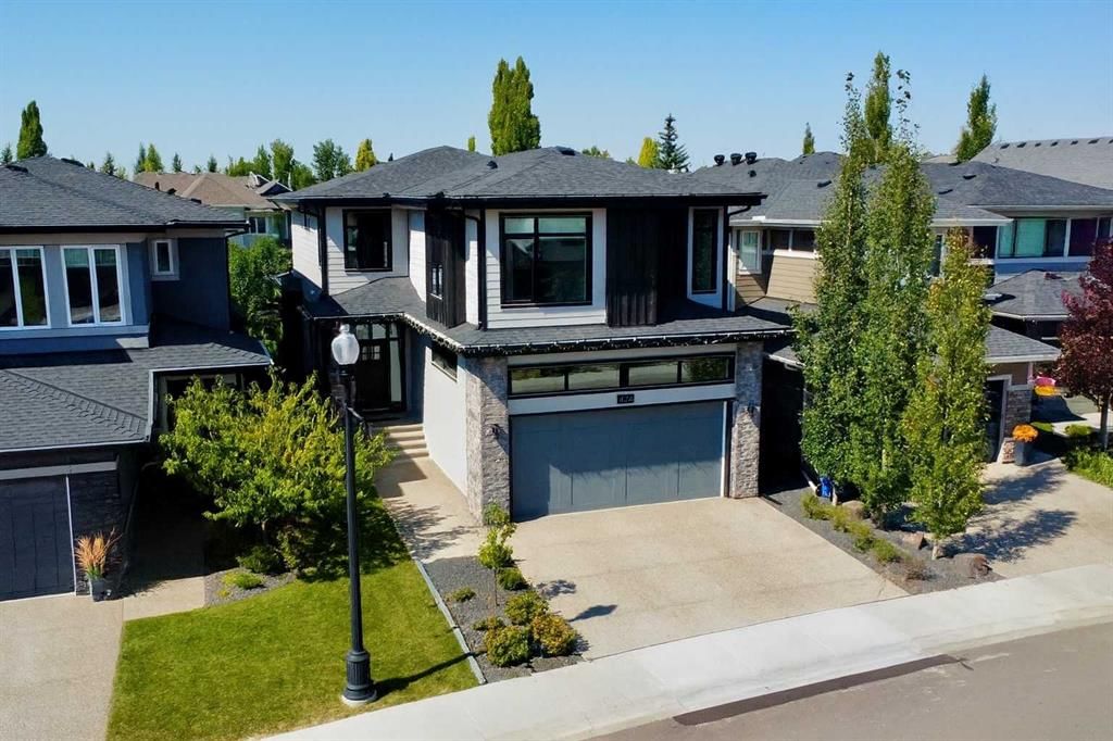 424 Discovery Place SW, Calgary — main listing photo