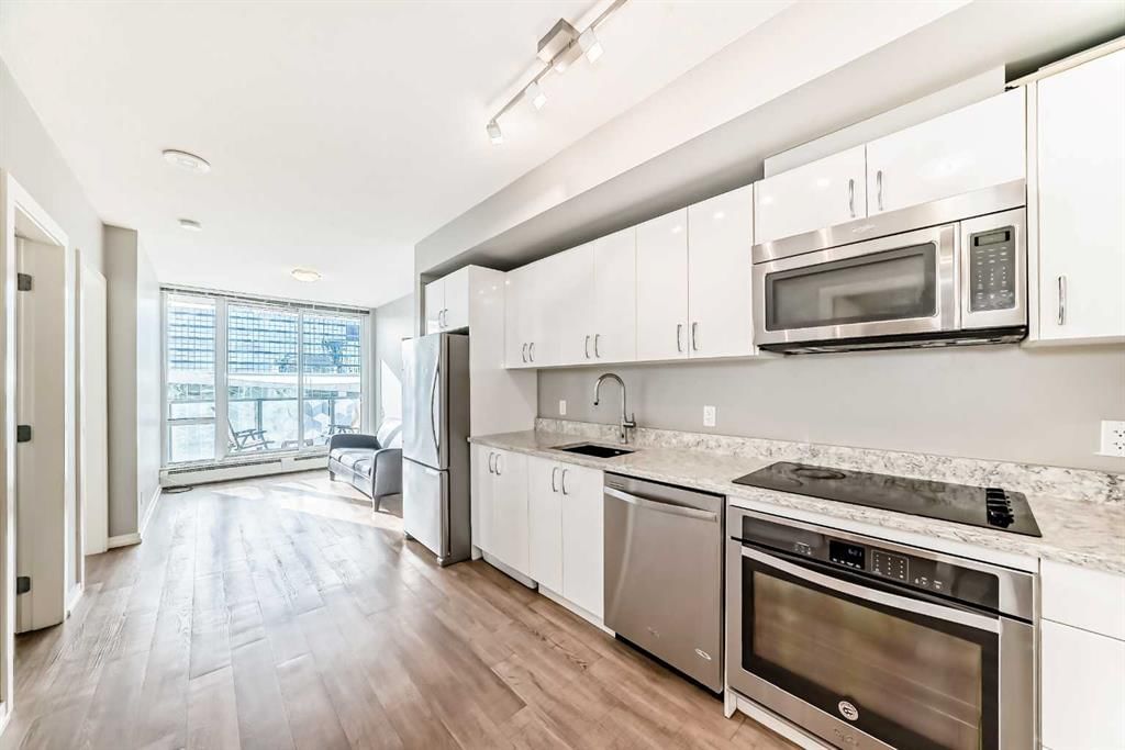 1101, 450 8 Avenue SE, Calgary — photo 4 of 15