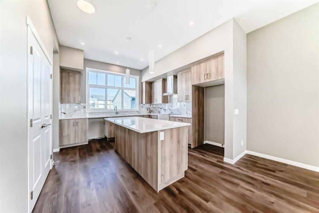 1130 Mahogany Boulevard SE, Calgary — photo 3 of 49