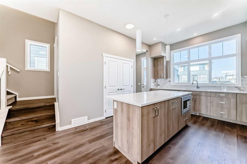 1130 Mahogany Boulevard SE, Calgary — photo 5 of 49