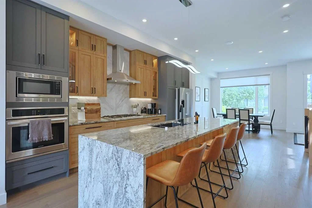 2719 18 Street NW, Calgary — main listing photo