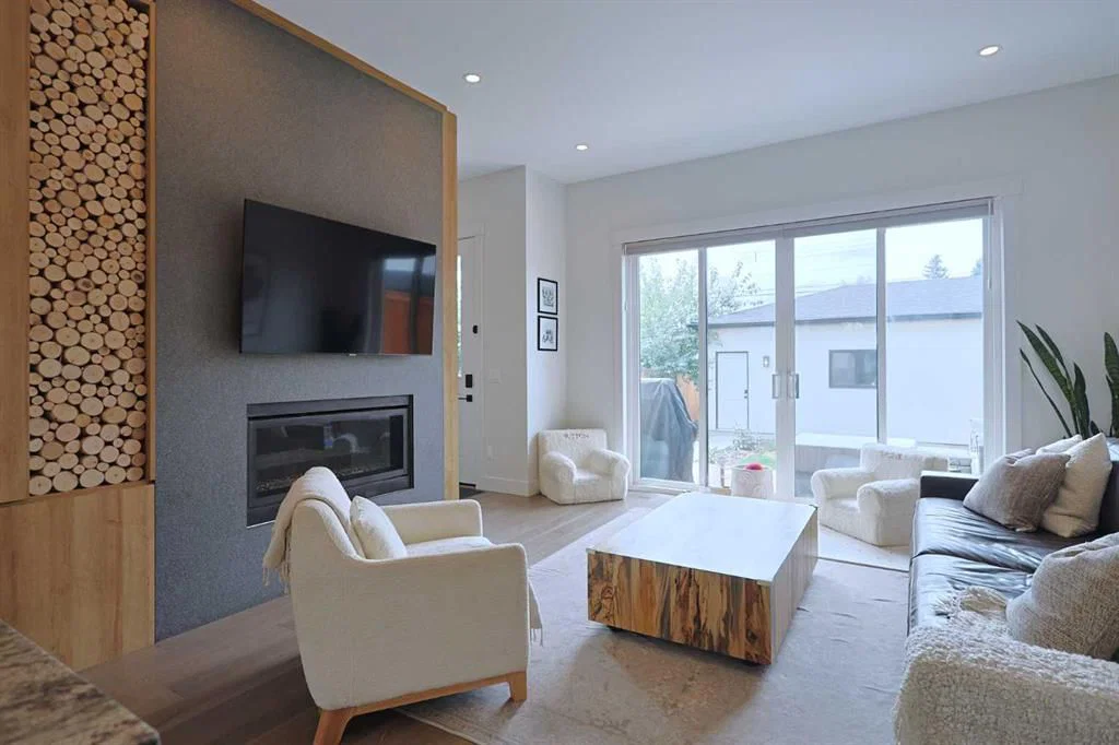 2719 18 Street NW, Calgary — photo 5 of 50