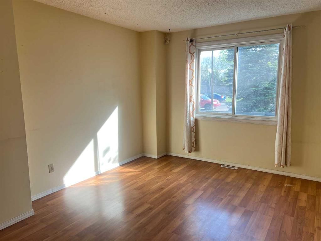 74, 4936 Dalton Drive NW, Calgary — photo 5 of 30