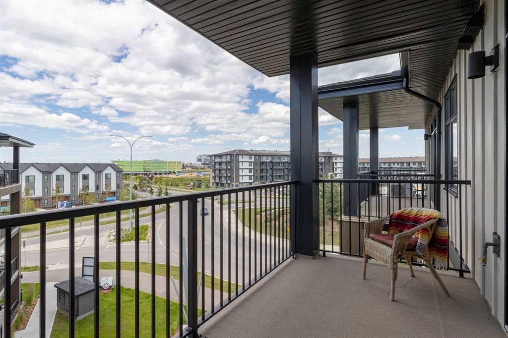 2402, 200 Seton Circle SE, Calgary — photo 2 of 21