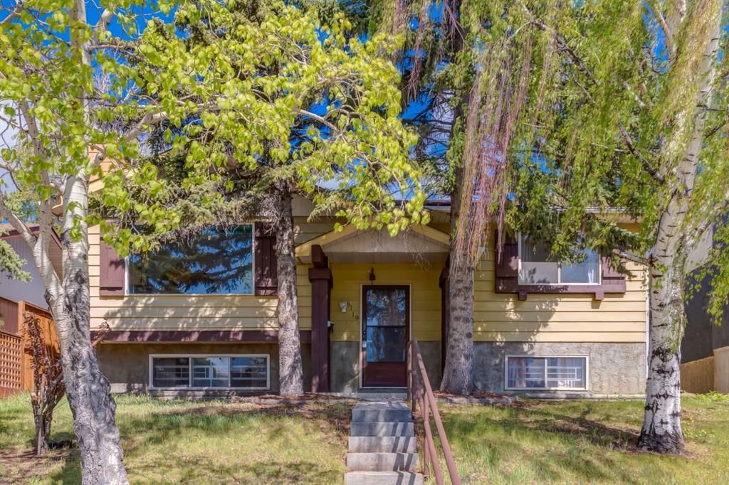 6119 Thornaby Way NW, Calgary — main listing photo