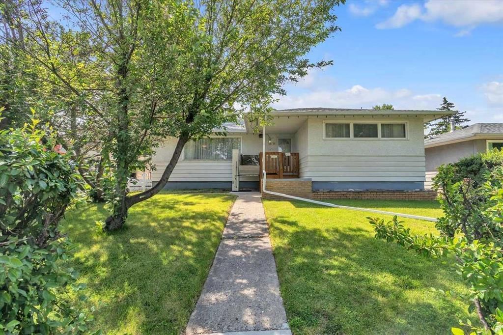 2619 37 Street SW, Calgary — photo 2 of 39