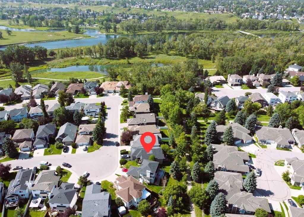 96 Douglas Shore Close SE, Calgary — photo 4 of 49