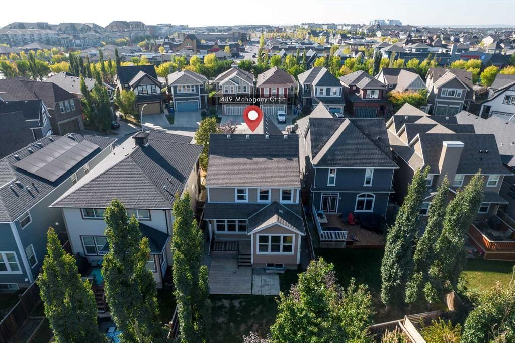 489 Mahogany Court SE, Calgary — photo 3 of 47