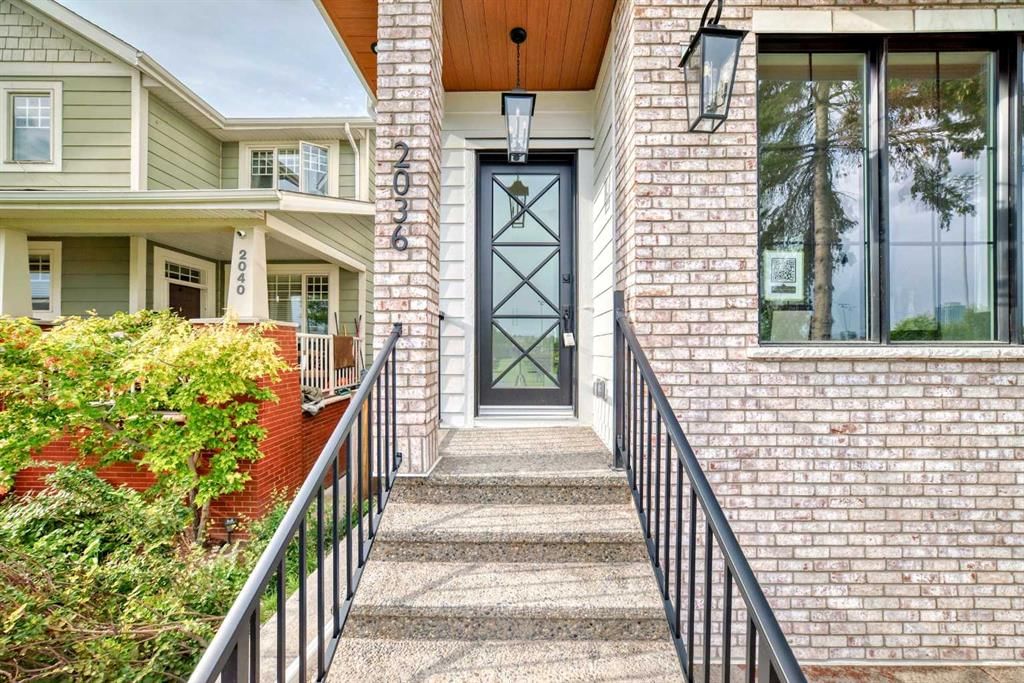 2036 Broadview Road NW, Calgary — photo 4 of 32