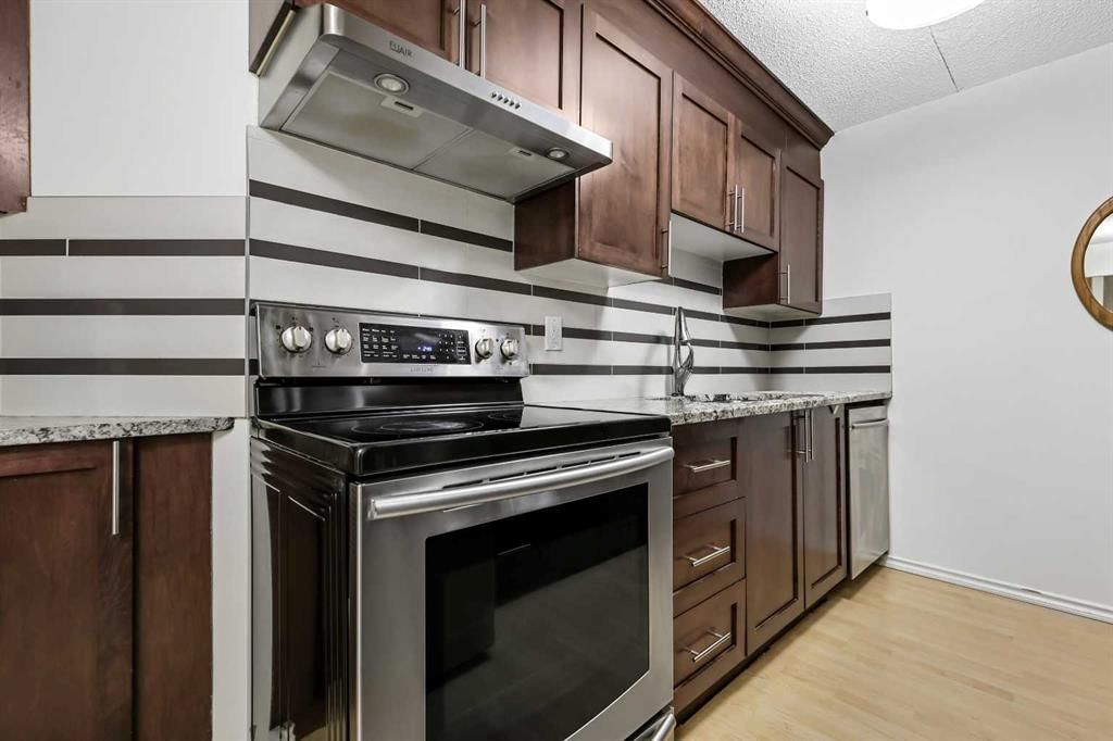 514, 5204 Dalton Drive NW, Calgary — photo 3 of 37