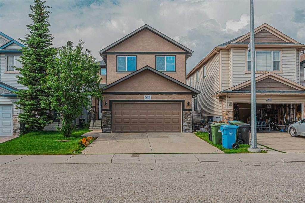 121 Saddlecrest Green NE, Calgary — main listing photo