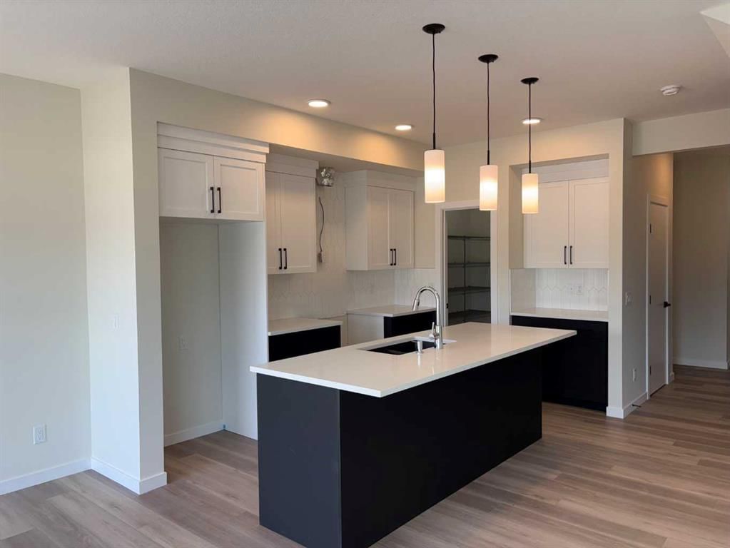 43 Legacy Glen Heights SE, Calgary — photo 5 of 40
