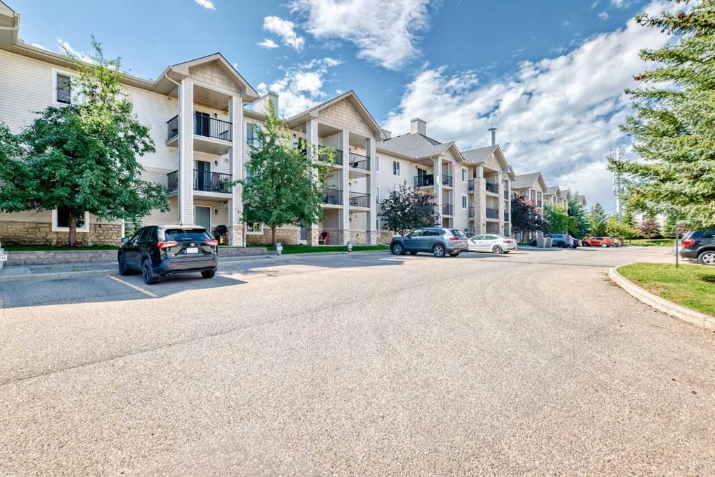1225, 2371 Eversyde Avenue SW, Calgary — main listing photo
