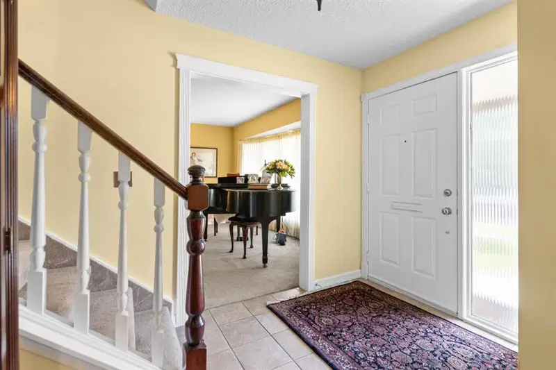 2716 Palliser Drive SW, Calgary — photo 2 of 50