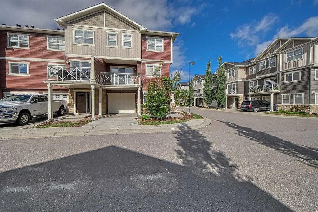 641 Skyview Ranch Grove NE, Calgary — photo 2 of 48
