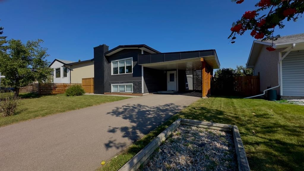 11036 7 Street SW, Calgary — photo 4 of 46