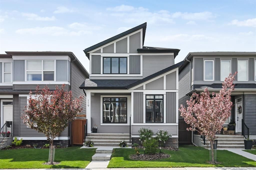 119 Wolf Creek Manor SE, Calgary — photo 4 of 37