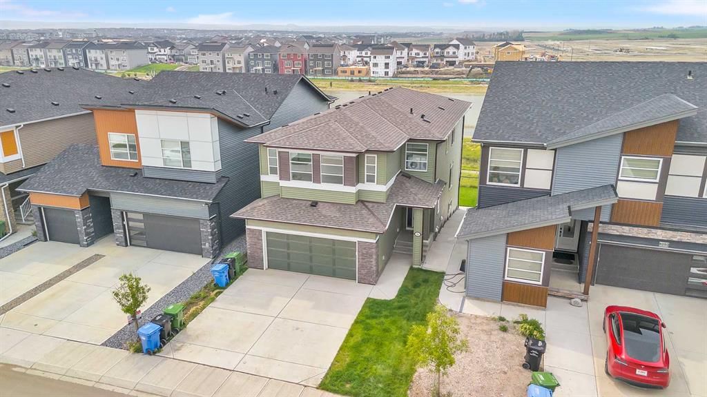 311 Lucas Way NW, Calgary — photo 2 of 46