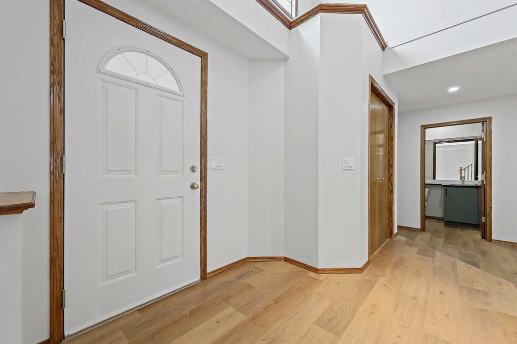 40 Edgebrook View NW, Calgary — photo 2 of 50