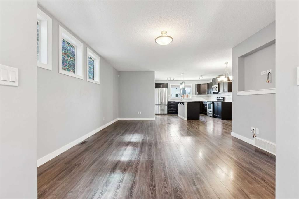 53 Skyview Point Green NE, Calgary — photo 5 of 36