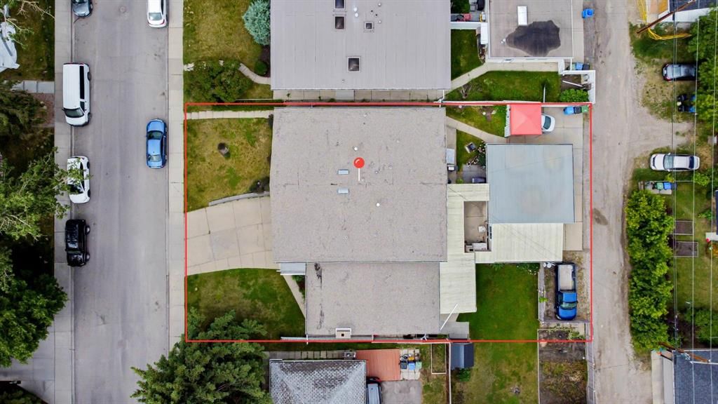 608 56 Avenue SW, Calgary — photo 4 of 5