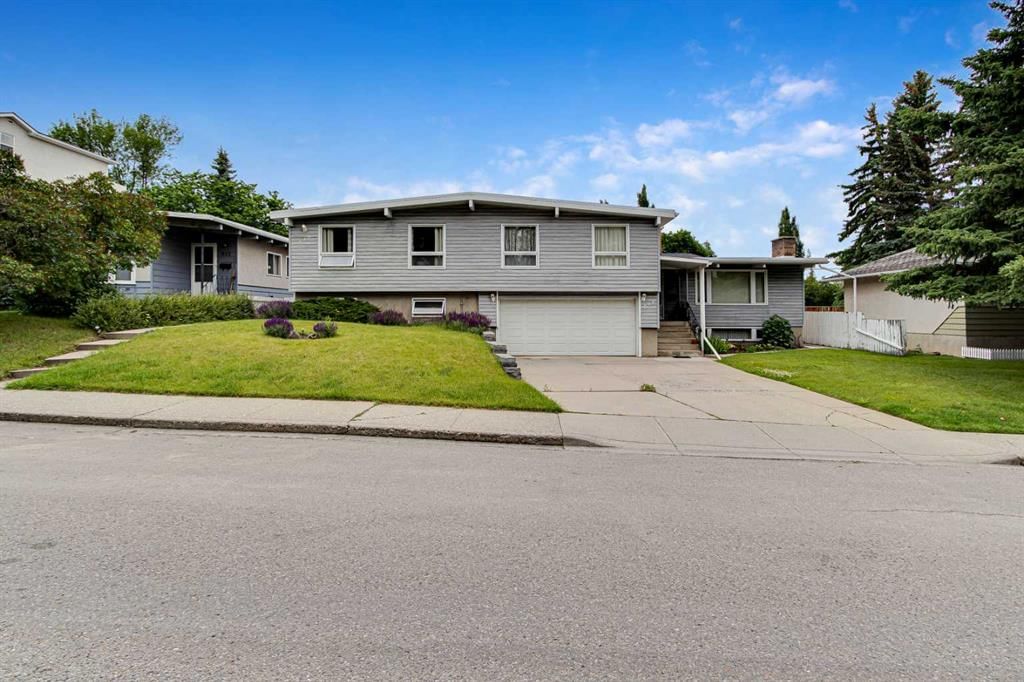 608 56 Avenue SW, Calgary — photo 5 of 5