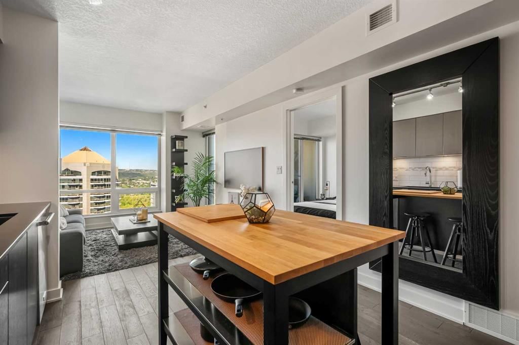 2602, 930 6 Avenue SW, Calgary — photo 5 of 26