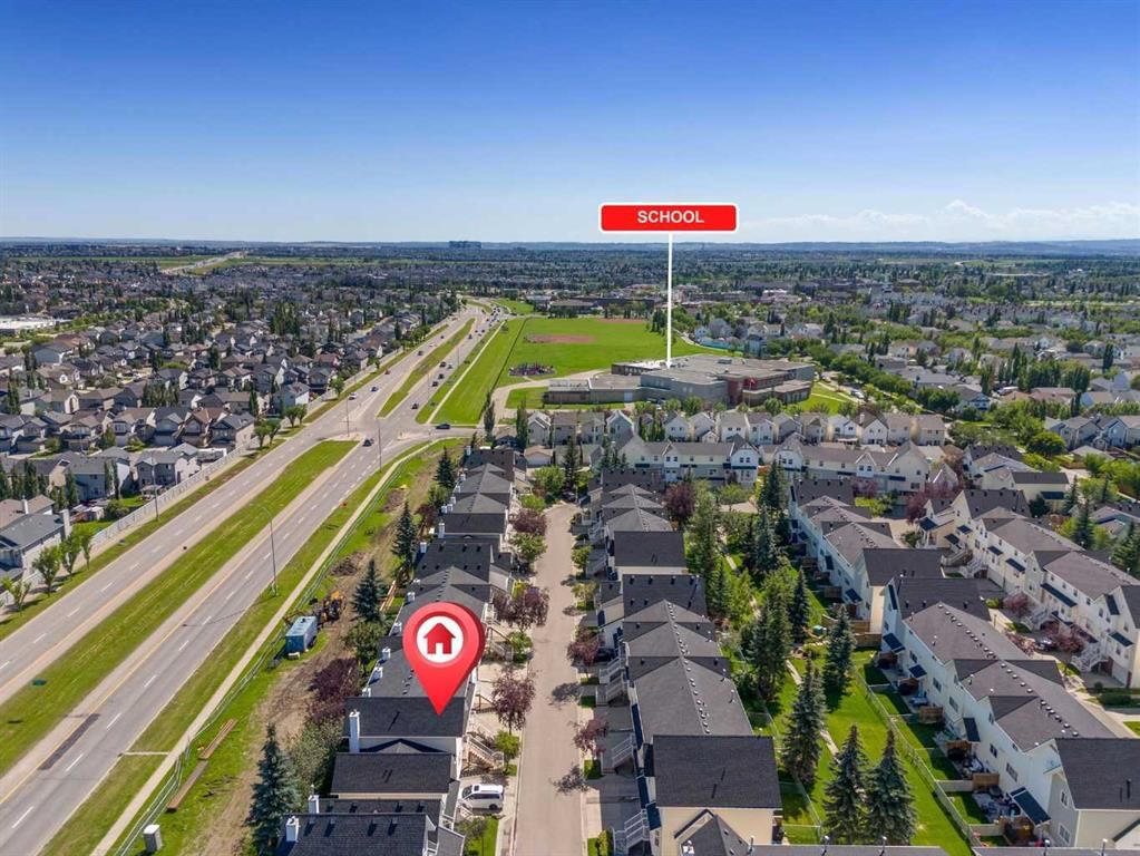 120 Prestwick Acres Lane SE, Calgary — photo 4 of 31