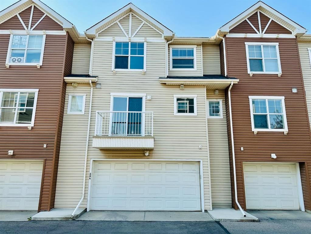 284 Elgin Gardens SE, Calgary — photo 4 of 45