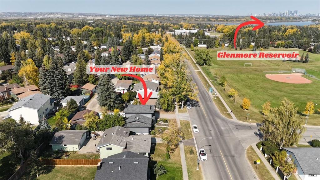 10003 Oakfield Drive SW, Calgary — photo 3 of 45