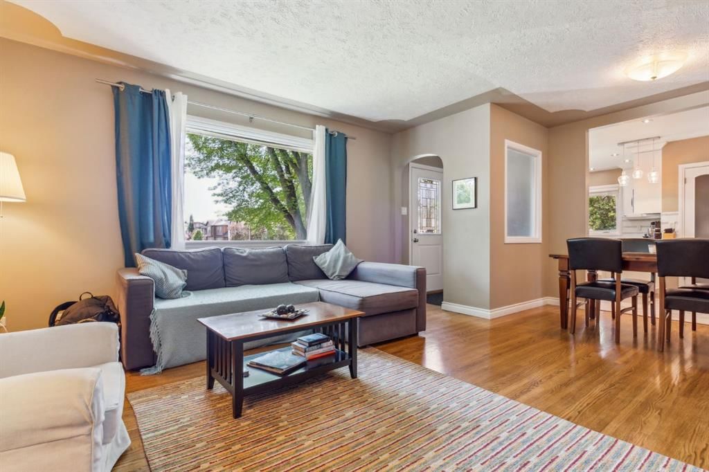 3213 Kilkenny Road SW, Calgary — photo 5 of 41