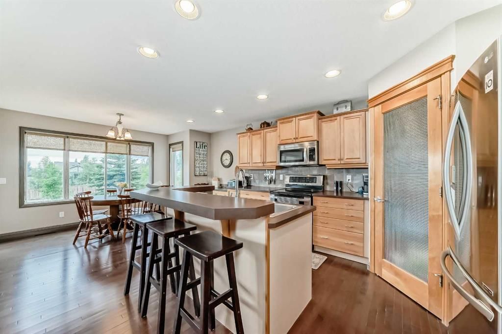 364 Everbrook Way SW, Calgary — photo 3 of 44